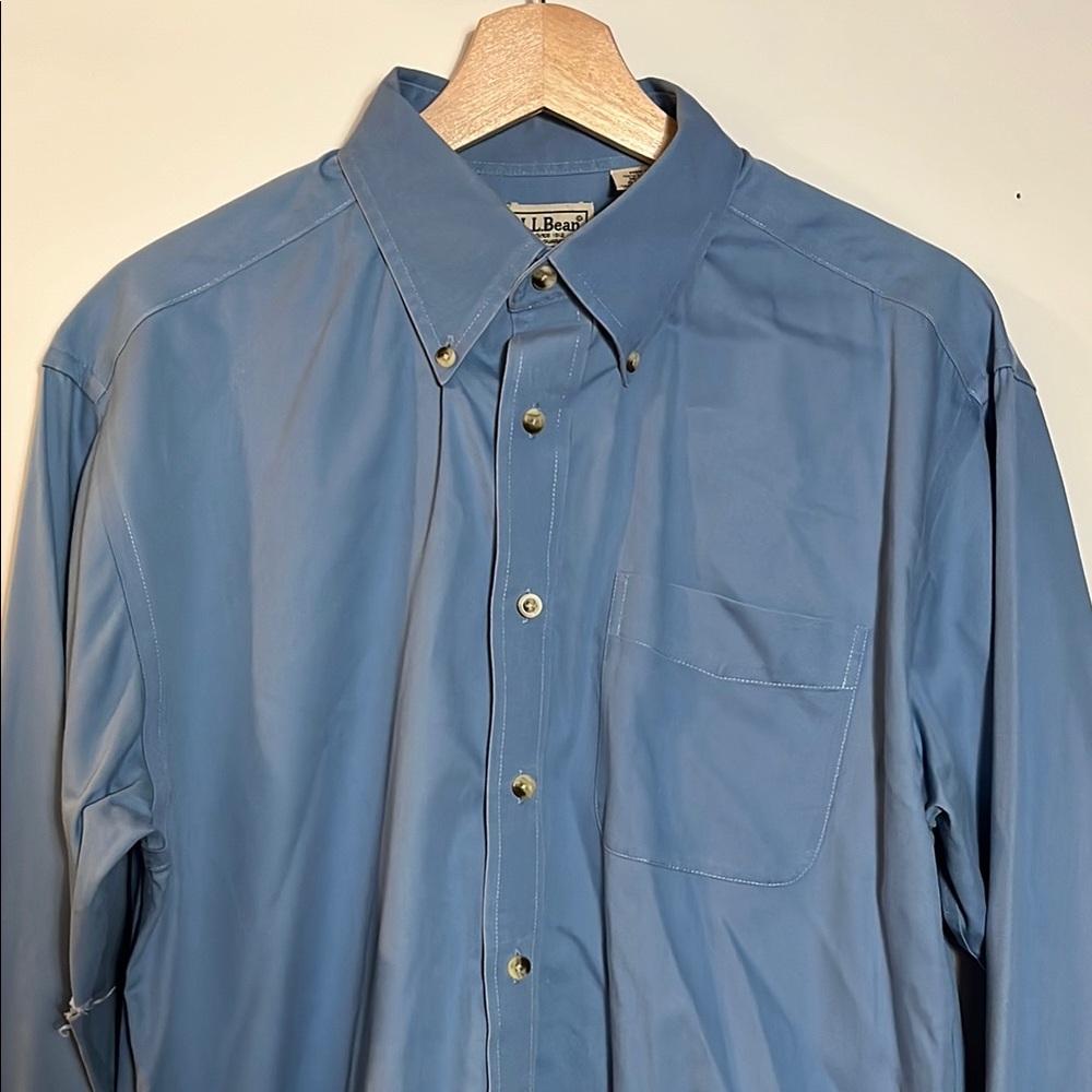 L. L. Bean Men's Blue Button-Up Shirt